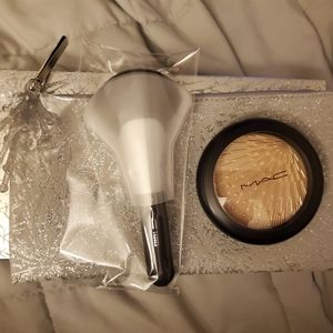 Firelit Kit: Champagne MAC
